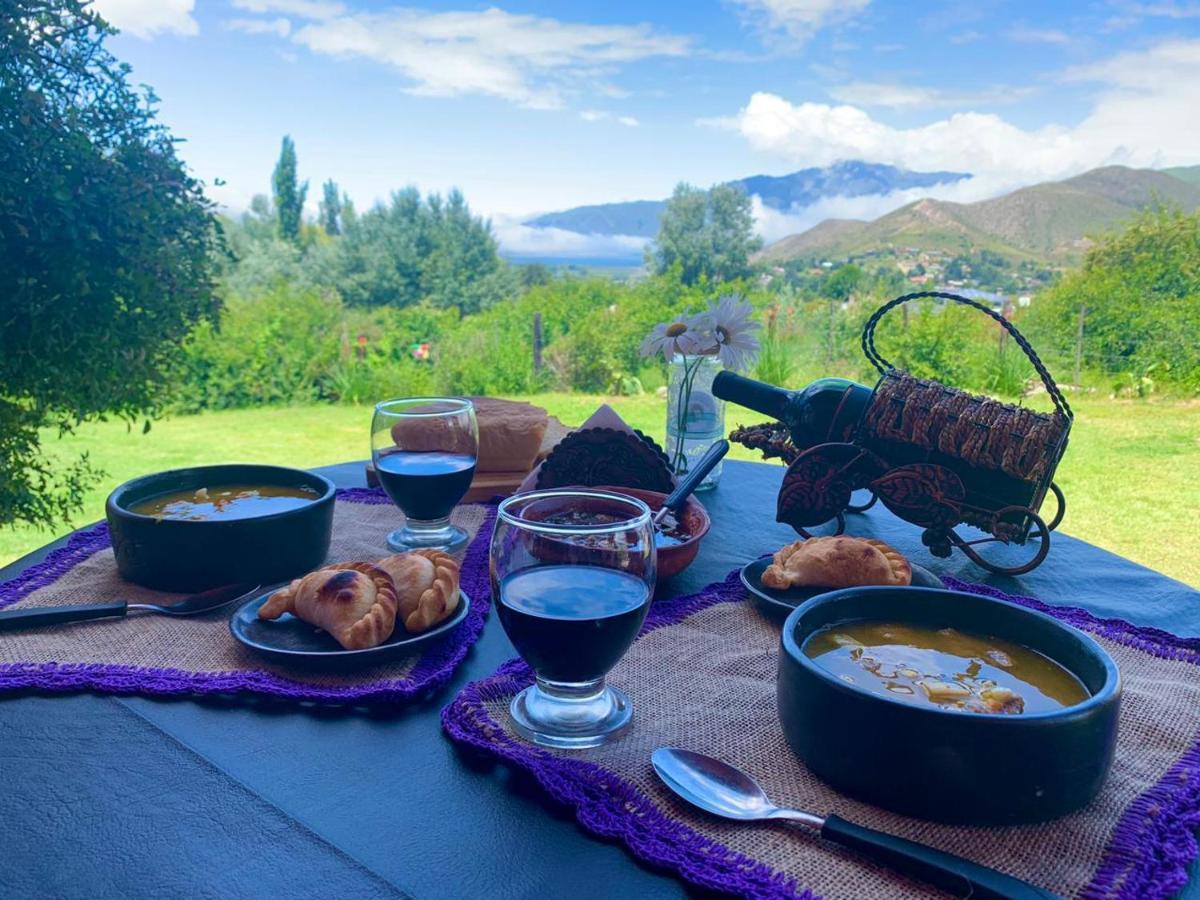 Hostal Isabella Tafí del Valle Esterno foto